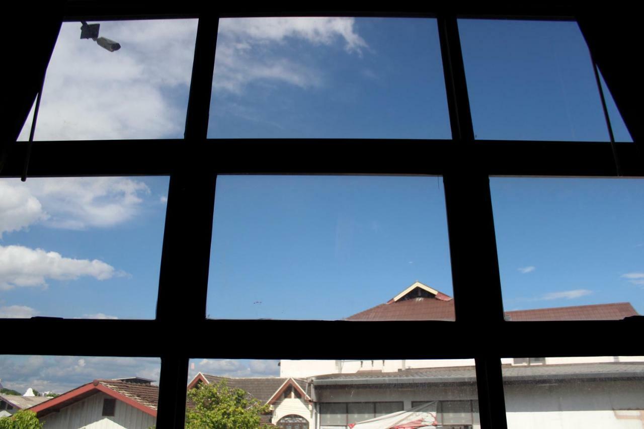 3Laan House Hotel Chiang Mai Buitenkant foto